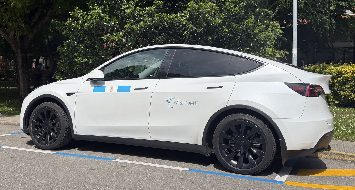 Tesla Model Y listo para el servicio