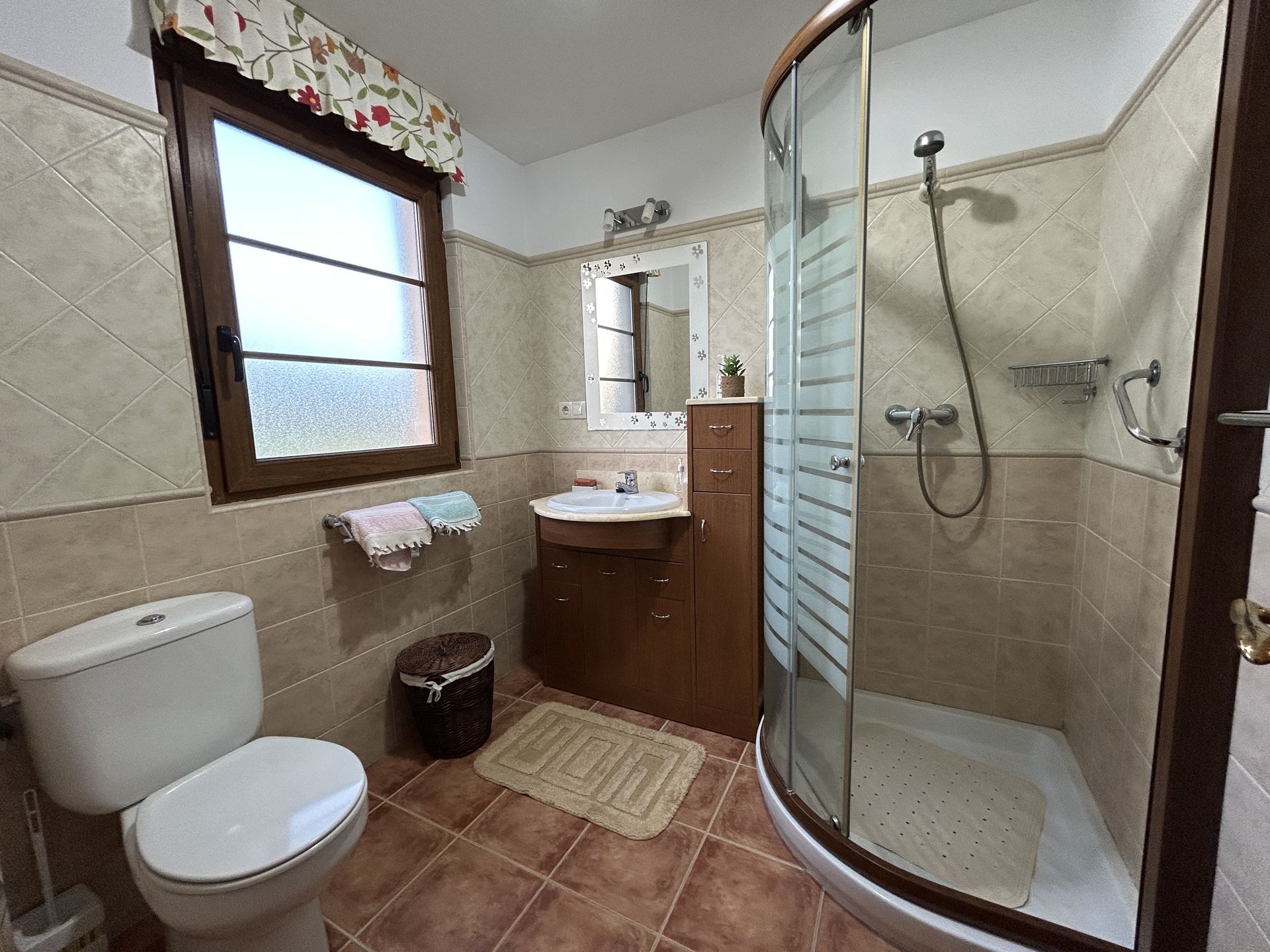 Baño moderno de Las Portillas